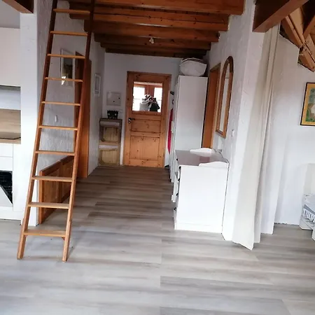 Apartament Emmaus *
