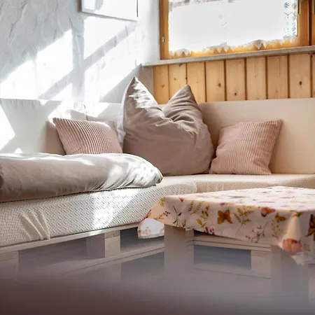 Emmaus Apartamento Tiefenbronn